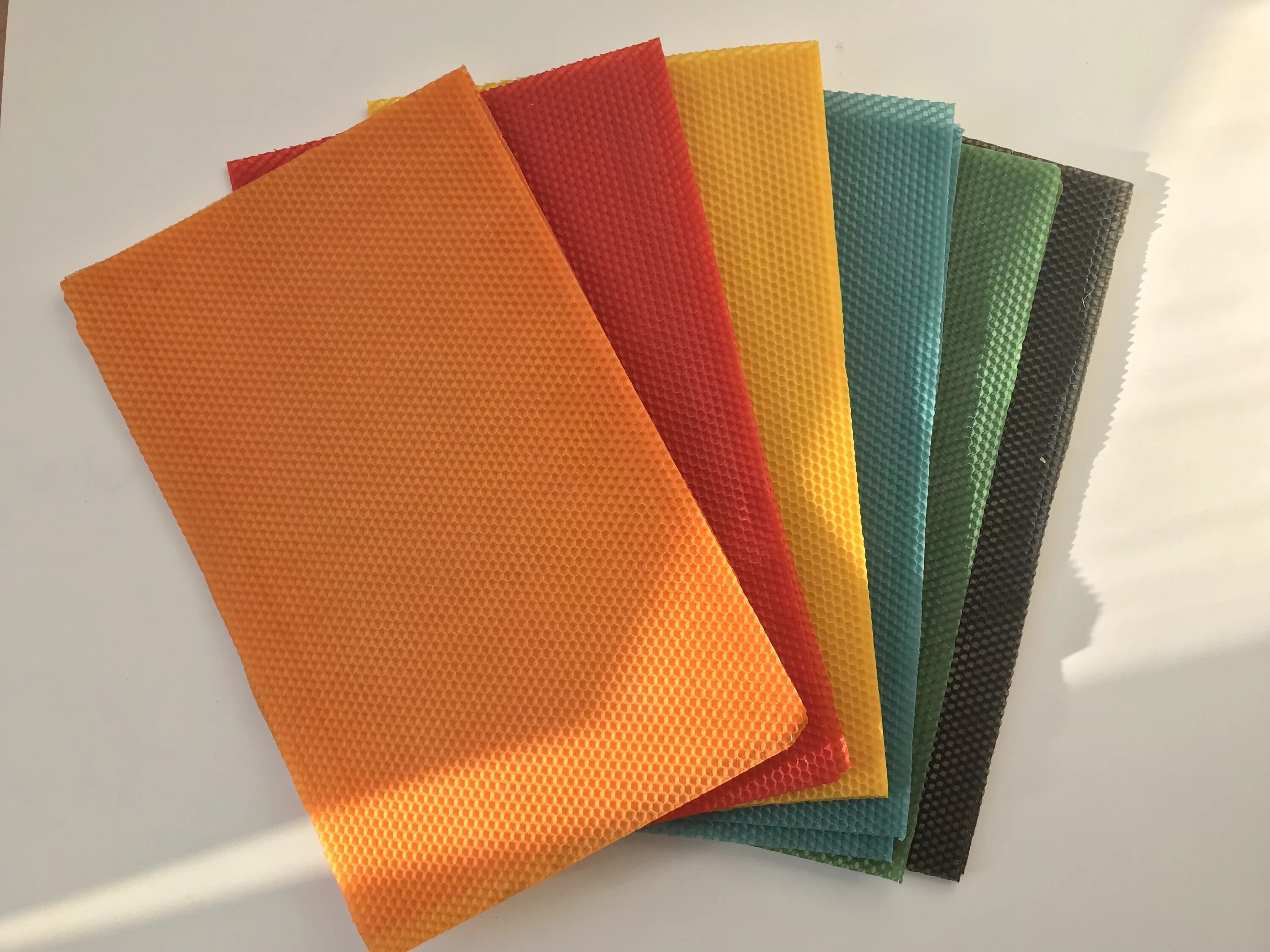 Вощина восковая. Вощина это. Вощина восковая. Вощина дубовик. Вощина для пчел.