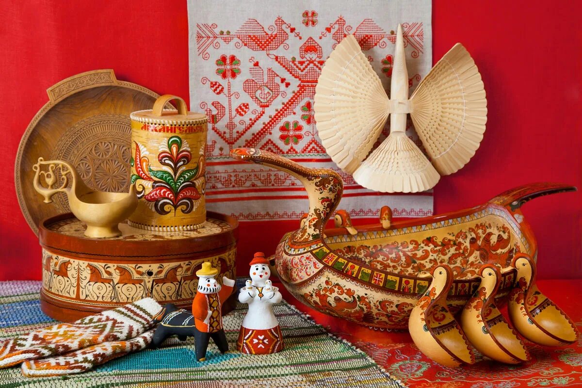 Народные промыслы. Изделия народного промысла. Традиции художественных промыслов. Хохломская посуда русские народные промыслы. Художественные ремесла.