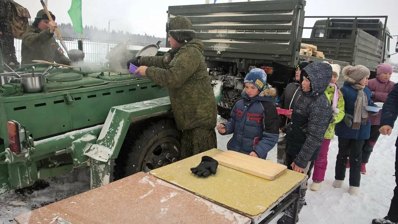 Военная часть в Балезино Удмуртия. Парк воинской славы Балезино. Достопримечательности поселка Балезино. Балезино база Военная служба. Растюшки балезино