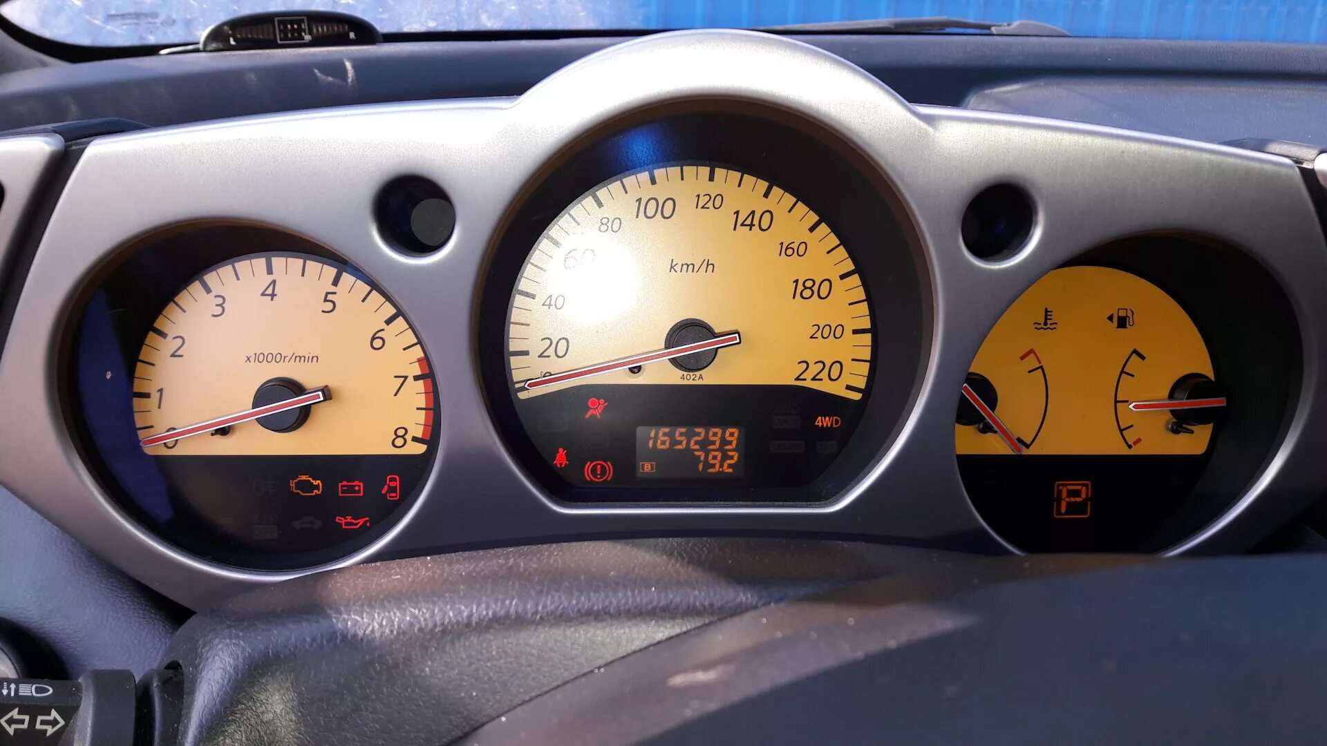 Панель мурано z50. Панель приборов ниссан мурано z50. Приборная панель мурано z50. Пересвет салона ниссан мурано z50. Панель приборов мурано z50.