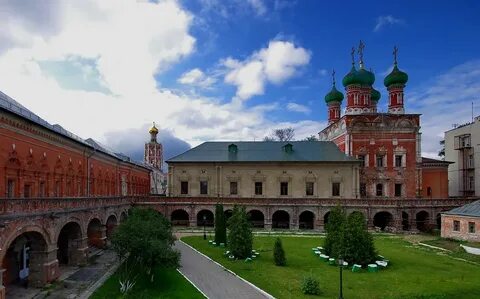 Высокопетровский монастырь