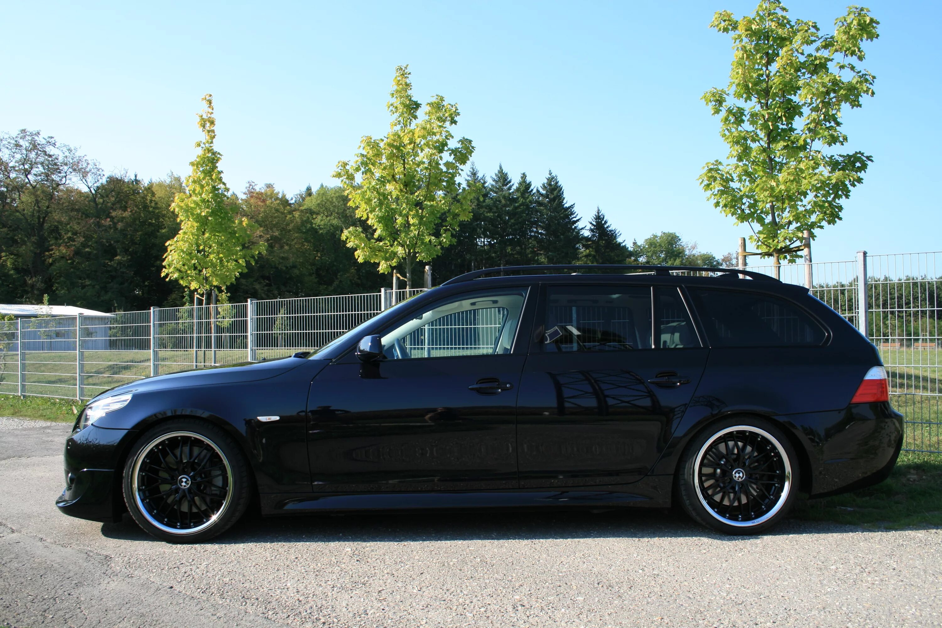 Е39 е60. BMW e61 Touring. BMW 5 Touring e61. BMW e61 Touring Tuning. BMW m5 e61 Touring.