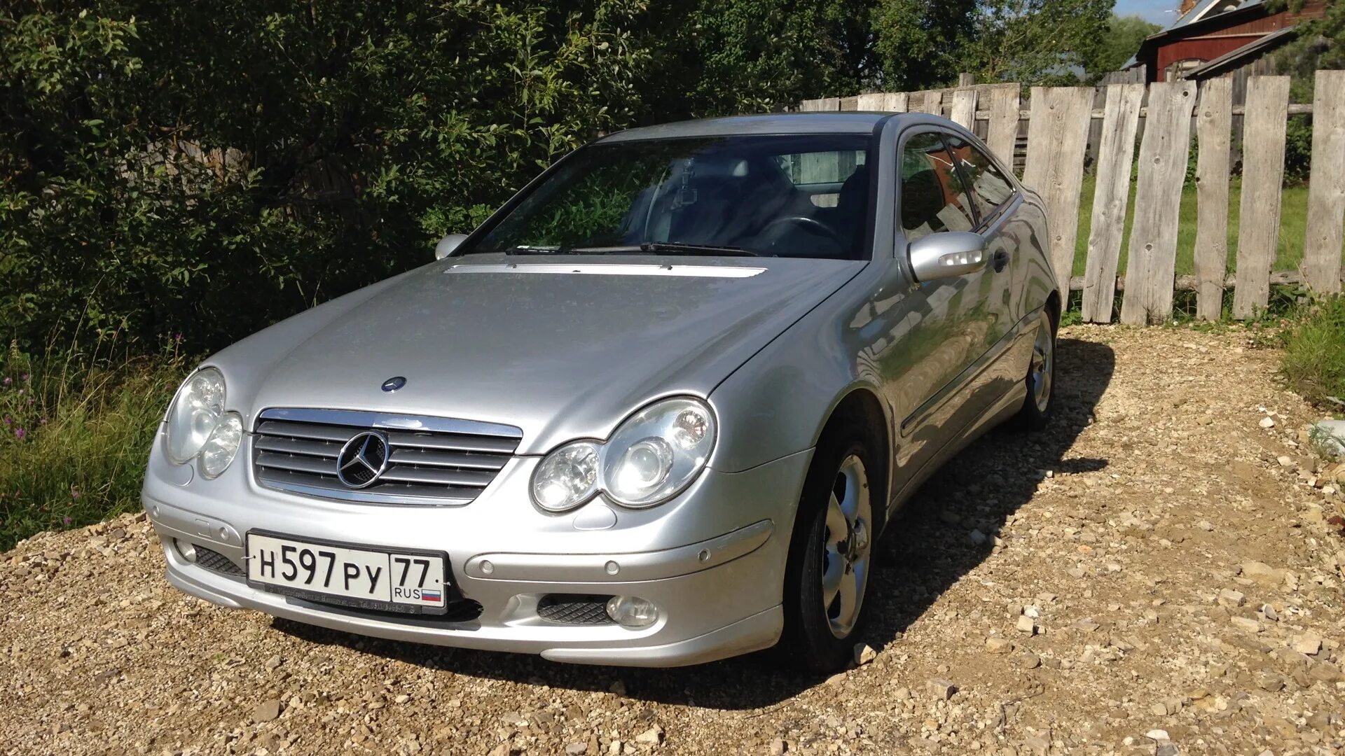 Купить мерседес 2004. Mercedes-Benz c-class 2004. Мерседес ц класс 2004. Мерседес c 2004 года. Мерседес цешка 2004.