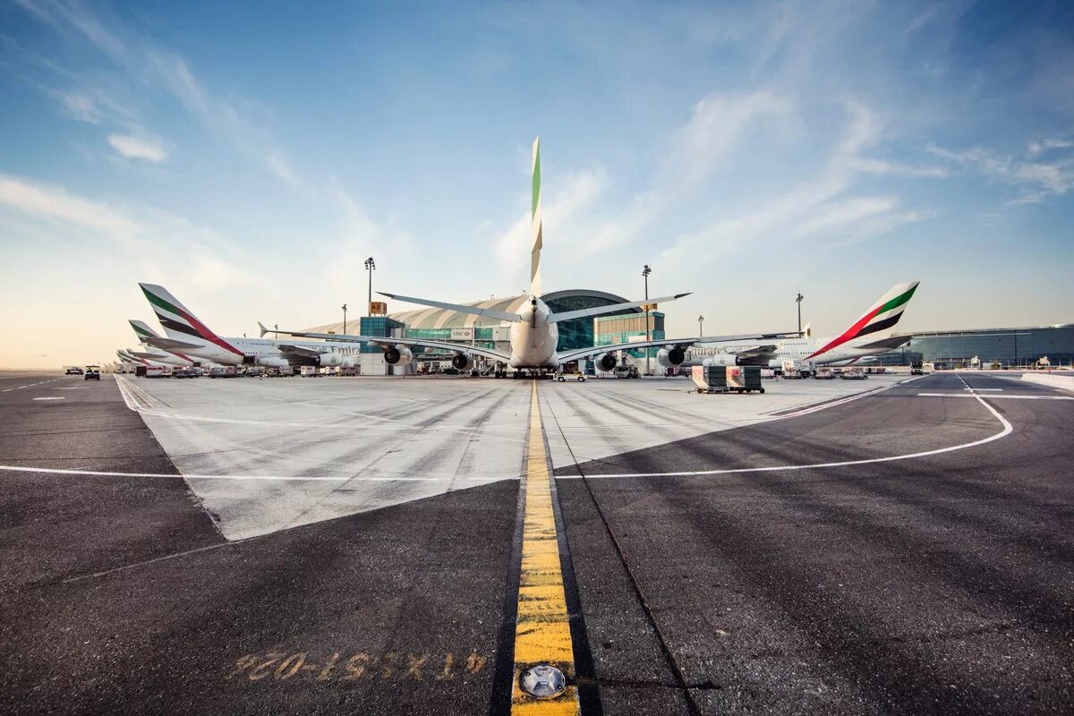 Аэропорт Дубай (Dubai International Airport). DXB Airport Дубай. Дубай Интернешнл аэропорт. ДХБ аэропорт Дубай. Дубайский аэропорт