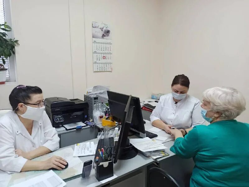 Как работают поликлиники в энгельсе. Как работают поликлиники в энгельсе. Поликлиника 1 энгельс маяковского регистратура. Как работают поликлиники в энгельсе. Как работают поликлиники в энгельсе.