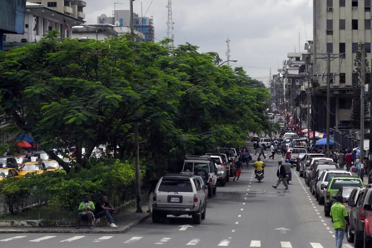 либерия монровия достопримечательности. копенгаген улицы города. черапунджи индия. площадь города брюссель. самая дождливая деревня в мире.