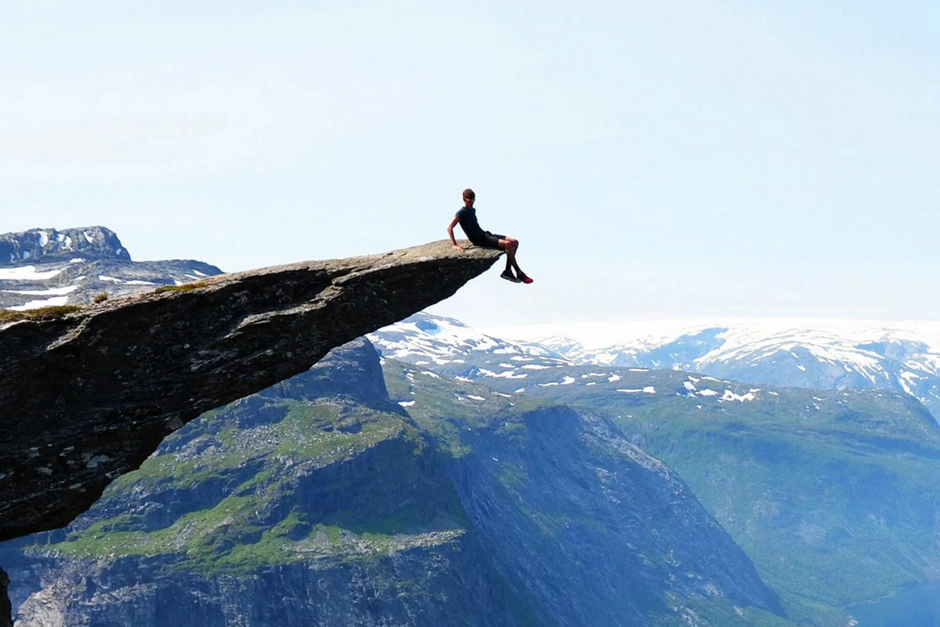 Самые секретные места в мире. Тень обрыва. Вертиго обрыв. Mountain Edge. Перед бездной