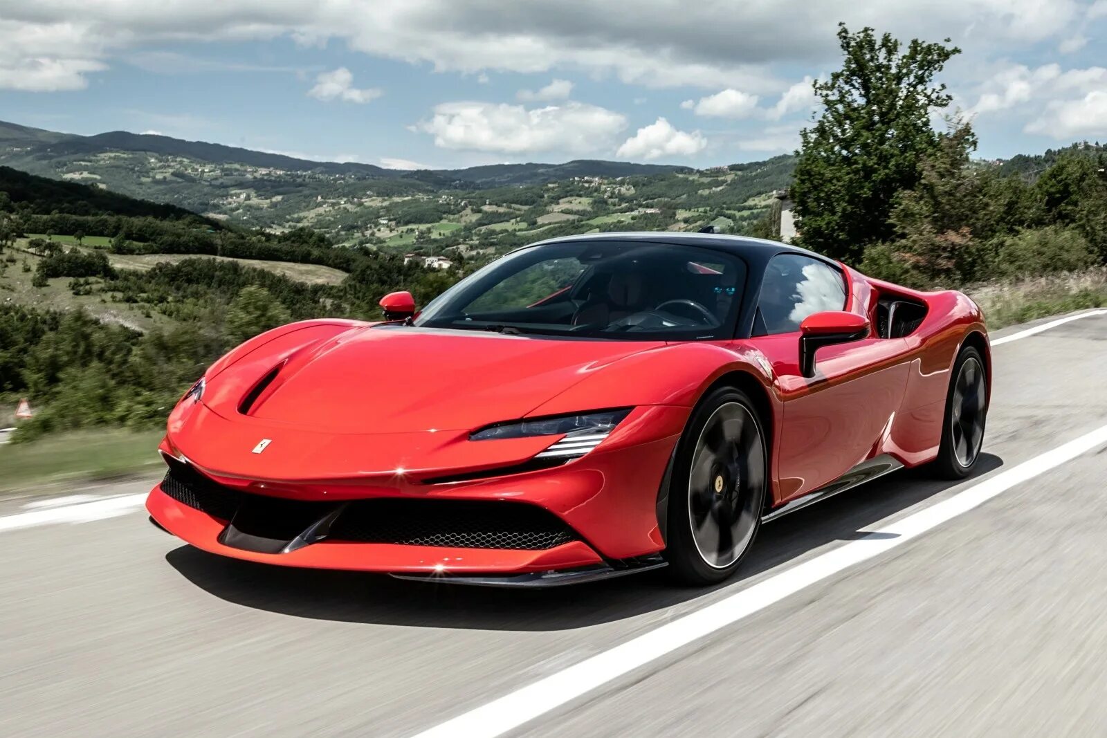 Ferrari sf 90. Новая Феррари sf90. Феррари sf90 Stradale. Ferrari sf90 2020.