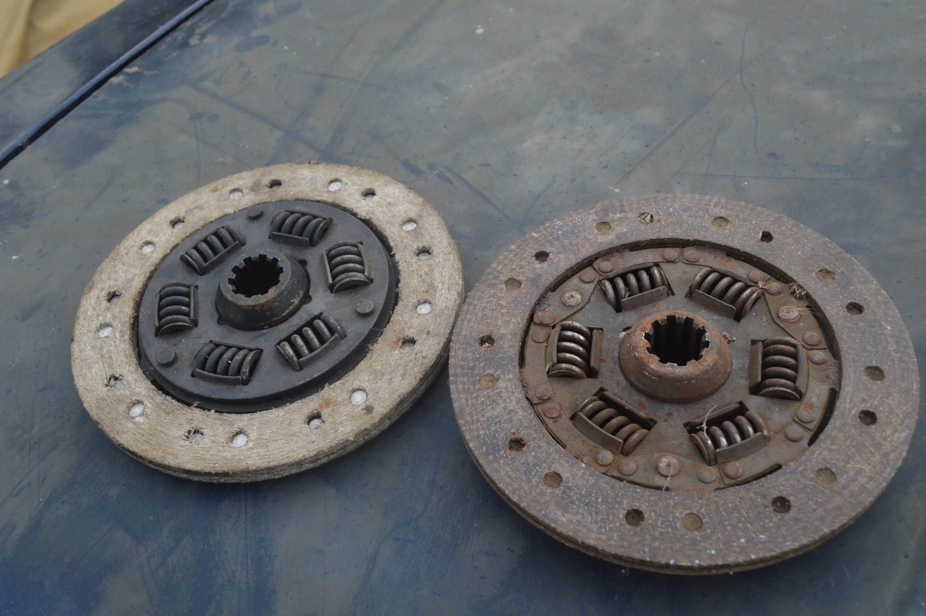 1. Диск сцепления ваз 99. Диск сцепления ваз 2190. Новый диск сцепления. Сцепление крета 1.