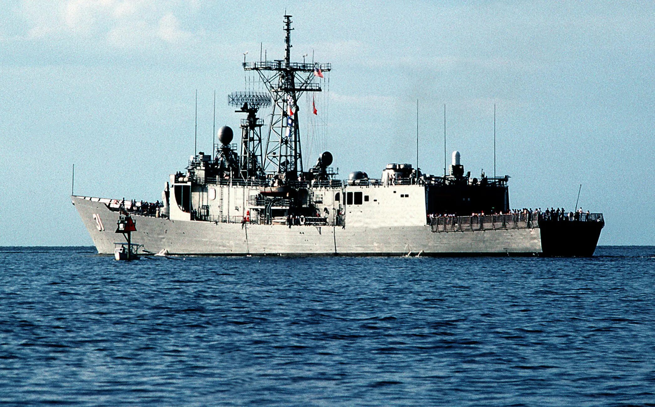 Uss stark. USS Stark (FFG-31). Фрегата USS Stark. Фрегат Старк 1987. Фрегаты типа «Оливер Хазард Перри».