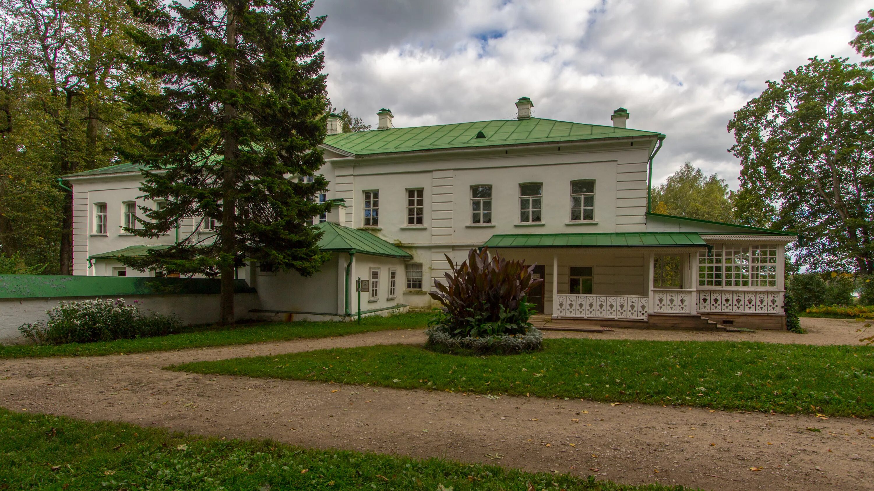 Поместье толстого ясная поляна. Музей усадьба ясная поляна тула. Ясная поляна тула весной. Ясная поляна 3. Ясная поляна таллерова 8.