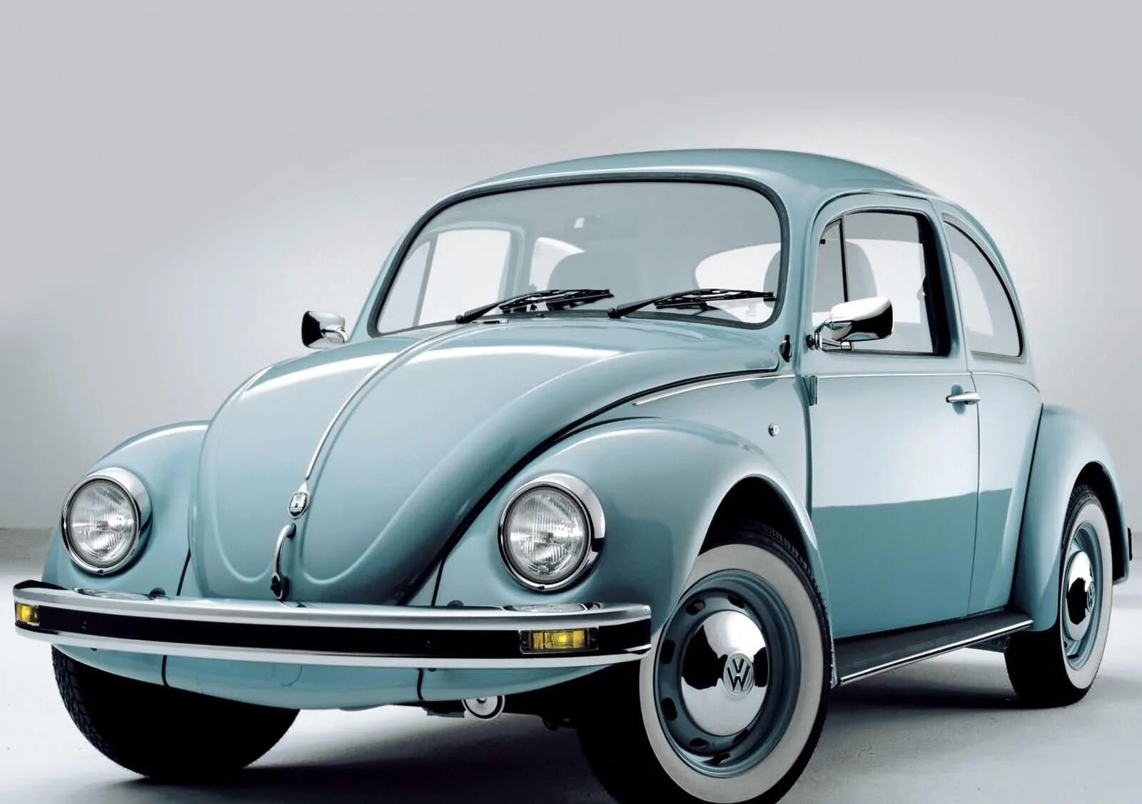 Первые автомобили volkswagen. Volkswagen Beetle Жук. Фольксваген Жук (VW Käfer). Фольксваген Жук 1985. Volkswagen Beetle Porsche Edition.