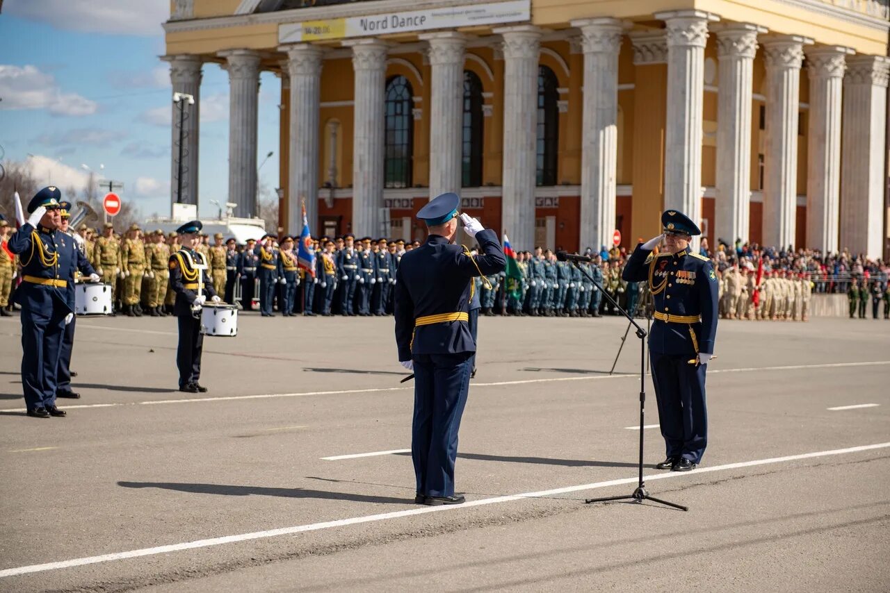 1 мая петрозаводск. Парад Победы Петрозаводск. Петрозаводск в мае. Парад на площадь Кирова в Петрозаводске 2021. Парад Победы 2022 Петрозаводск.