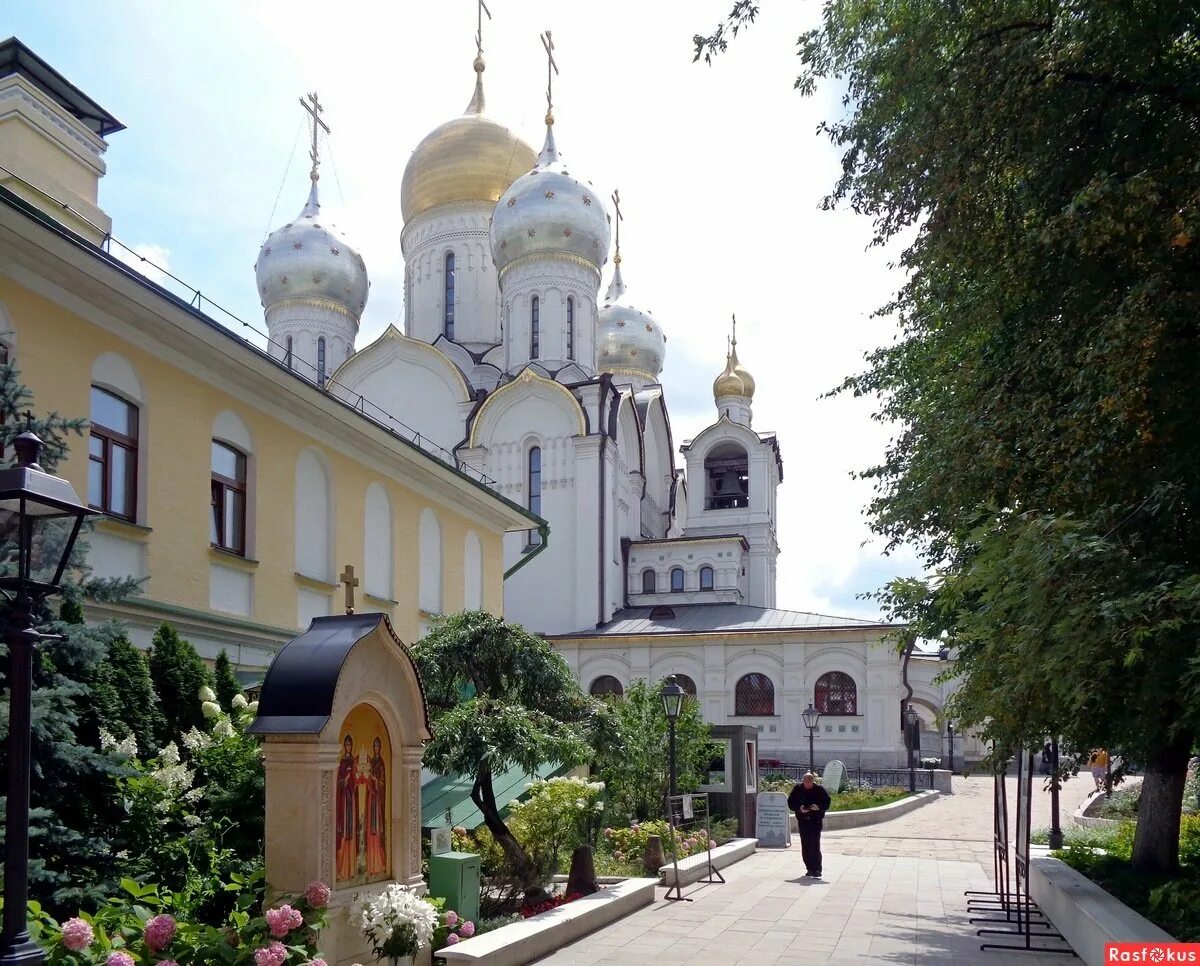 Сайт ставропигиального монастыря. Зачатьевский ставропигиальный монастырь. Монастырь на Остоженке Зачатьевский. Храм Рождества Пресвятой Богородицы Зачатьевского монастыря.