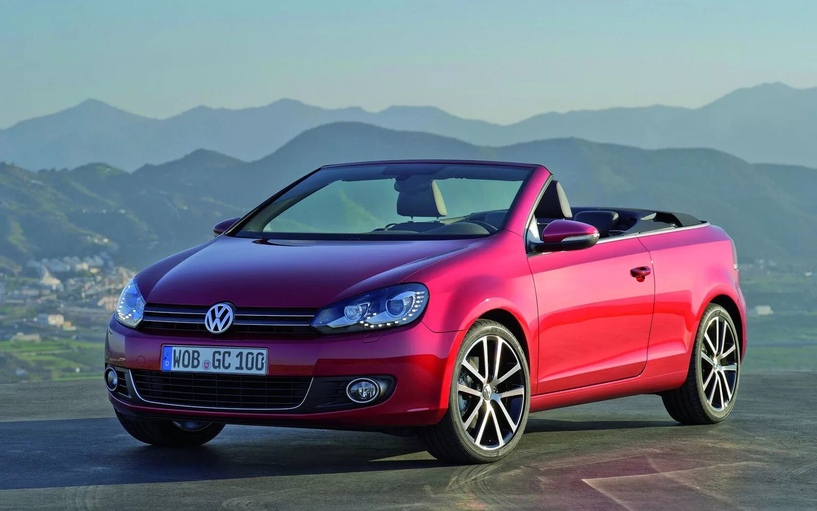 Volkswagen главная. Volkswagen Golf Cabriolet. Фольксваген гольф 5 кабриолет. Фольксваген кабриолет 2.0. Фольксваген кабриолет 2008 года.