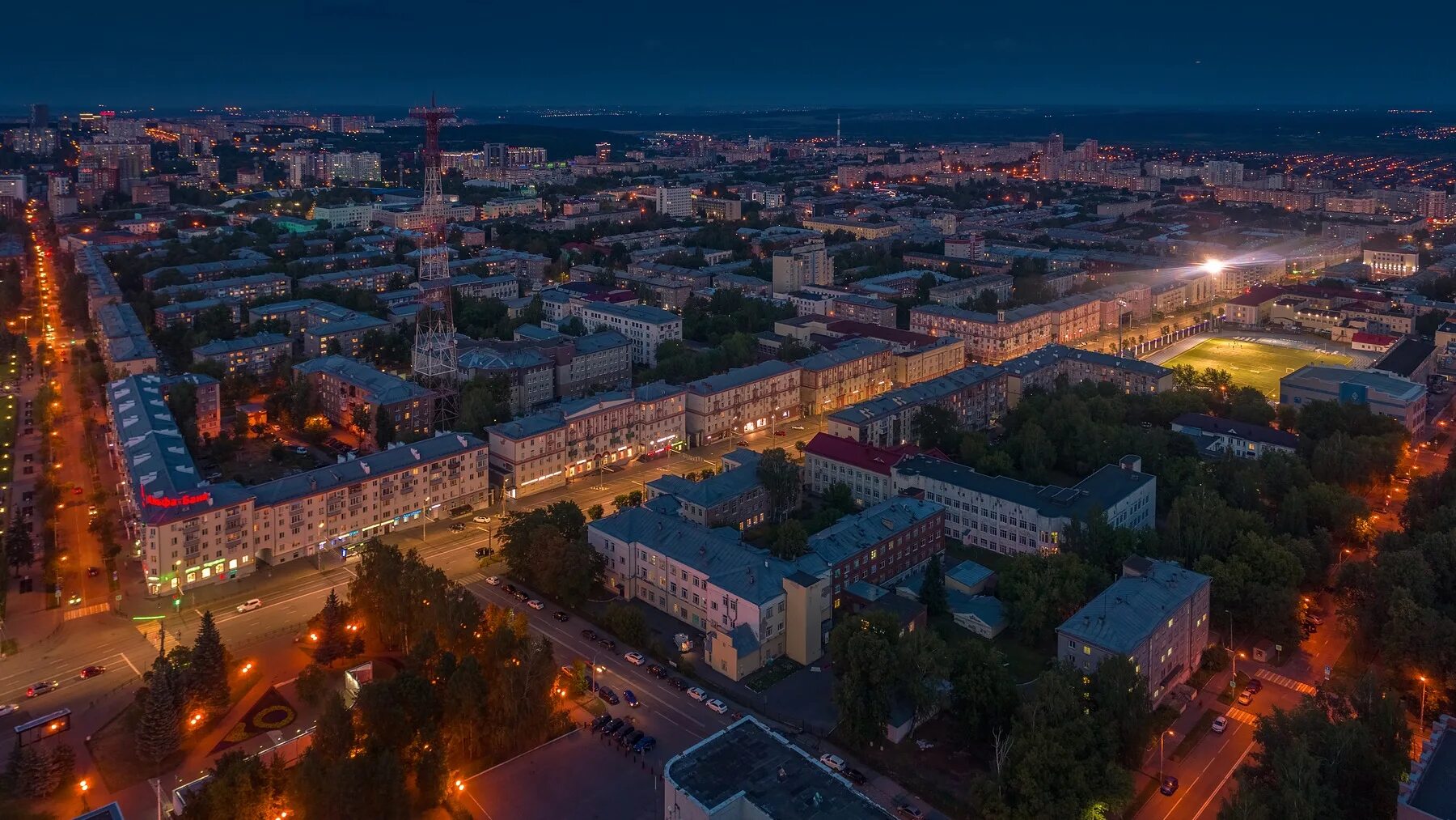 ижевск столица удмуртии. ижевск с высоты птичьего полета. гор администрация ижевск. горсовет ижевск. 6 городская больница ижевск.