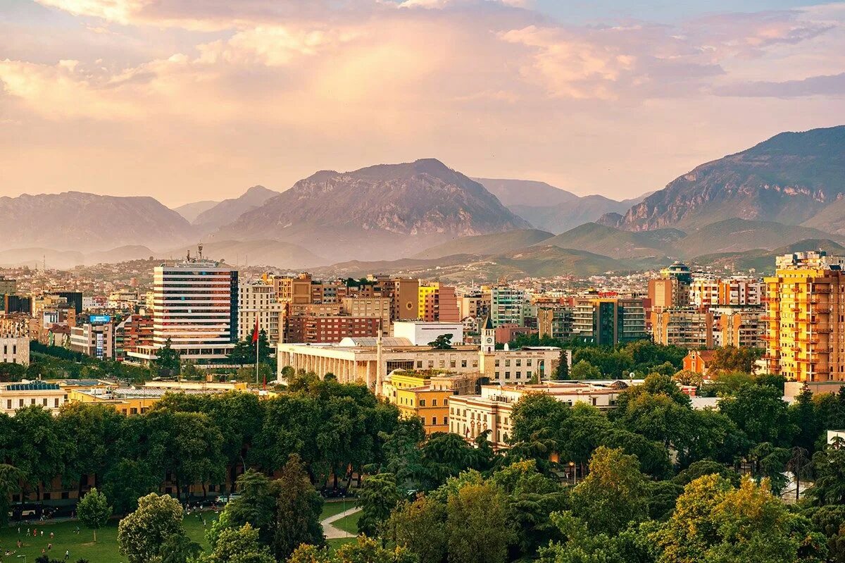 Тирана чья столица. Столица албания столица. тирана албания. tirana город. тирана албания центр.