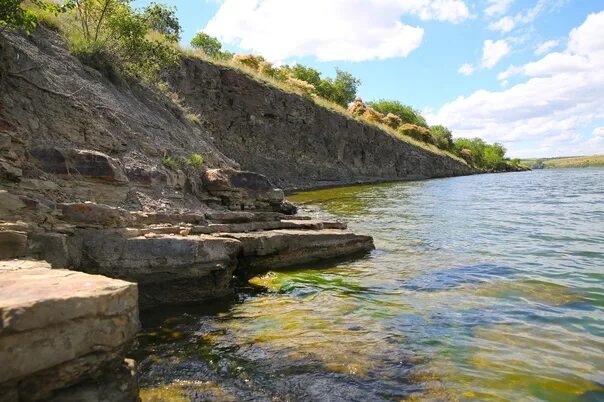 Зуевка днр. Зуевка водохранилище. Зуевка водопад. Зуевский ландшафтный парк.