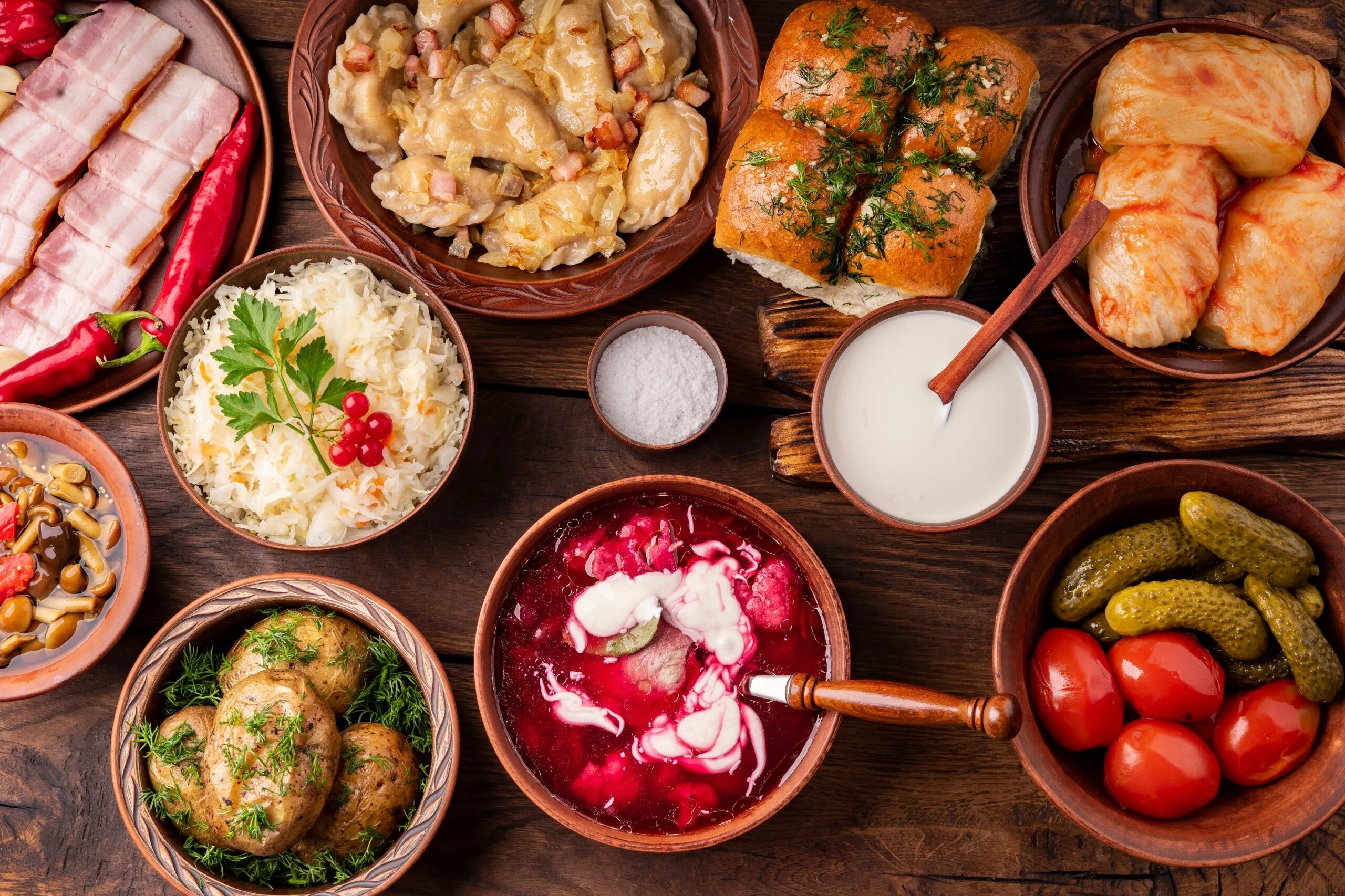 Блюда русской кухни вид сверху. Домашняя еда. Традиционная русская еда. Русская кухня. Испания еда национальная.