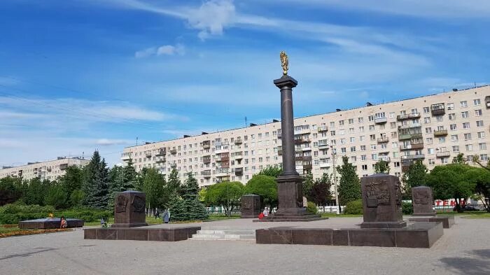 Города воинской славы питера. Стела «город воинской славы» (Колпино). Стела «город воинской славы» (старый Оскол). Вечный огонь Колпино.