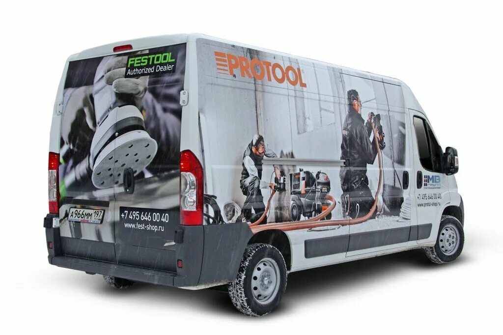 наружная реклама автомобилей. реклама на бортах автомобилей. брендирование автомобиля вода. брендирование автофургона. машина реклама на транспорте.