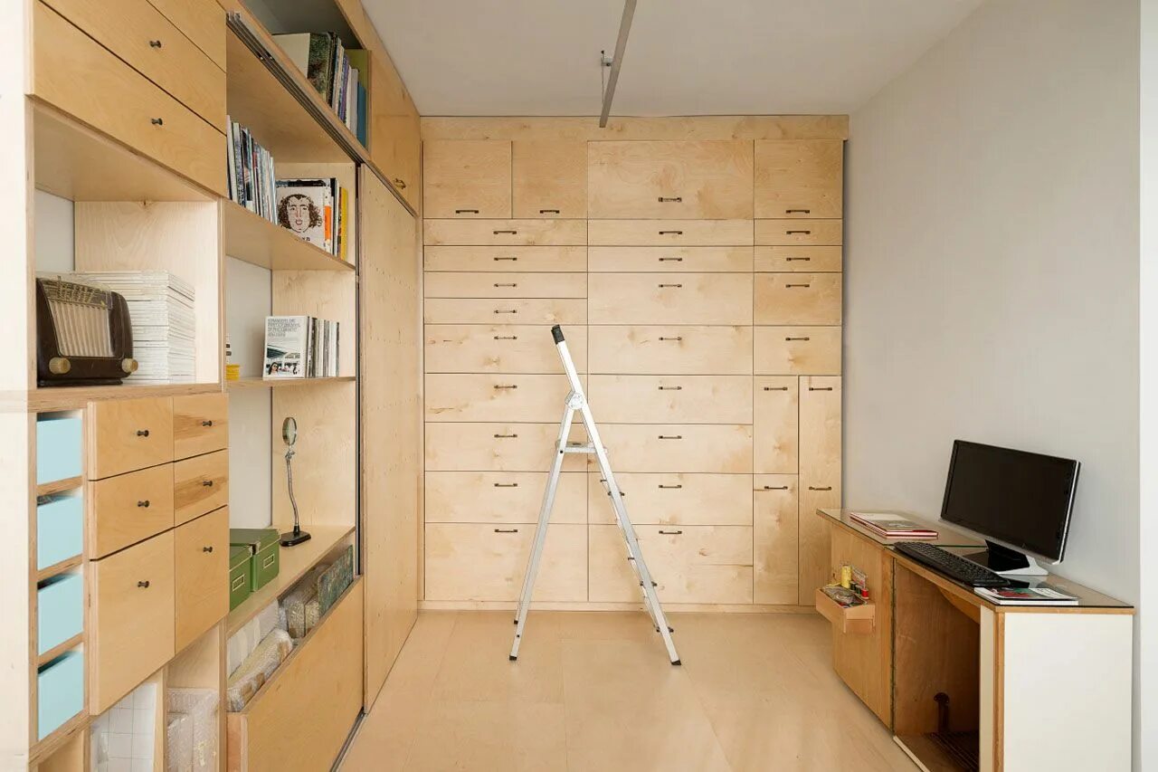 Smallest flat