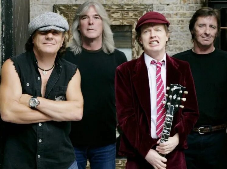 Рок группа сами. Acdc группа 2019. acdc группа 2020. солист эйси диси. acdc 1993.