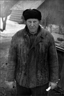 Человек в телогрейке