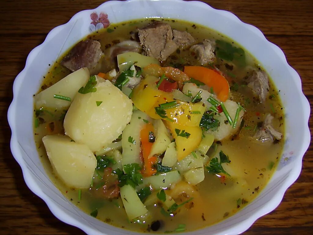 Шурпа рецепт классический в кастрюле с картошкой. Салма суп. Резо Шурпа. Шурпа Киргизская. Шурпа из баранины.