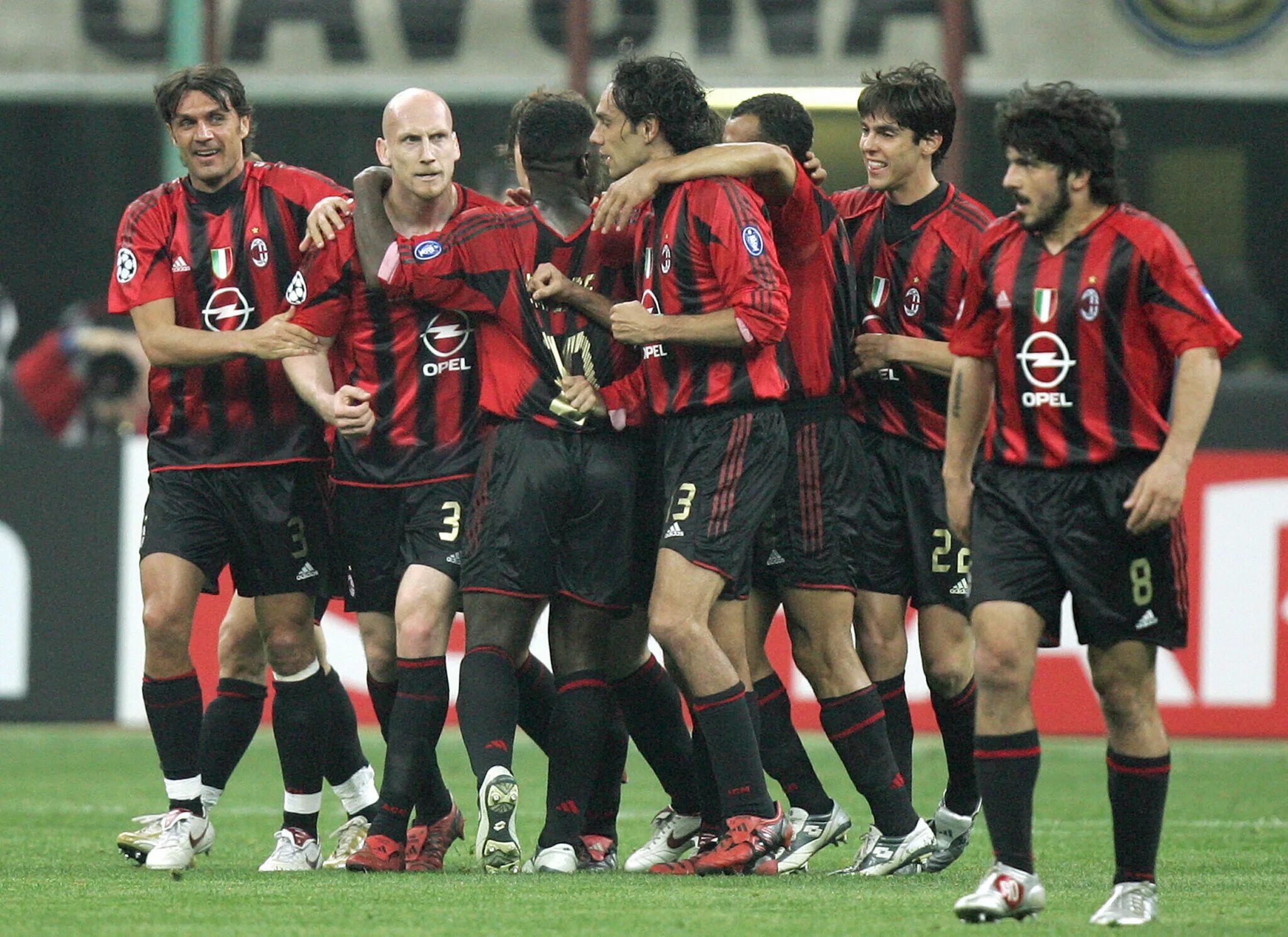 Миланский футбольный клуб 5. Миланский футбольный клуб 5. Ac milan 2021. Миланский футбольный клуб 5. Миланский футбольный клуб 5.