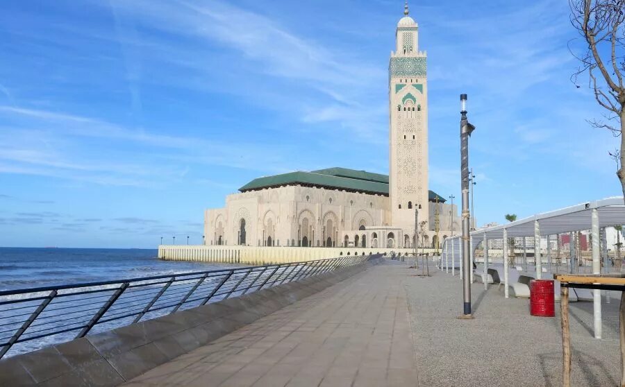 Набережная Корниш Касабланка. La Corniche набережная Касабланка. Мечеть Хасана II 1993 В Касабланке. Касабланка Краснодарский край. Касабланка телефон