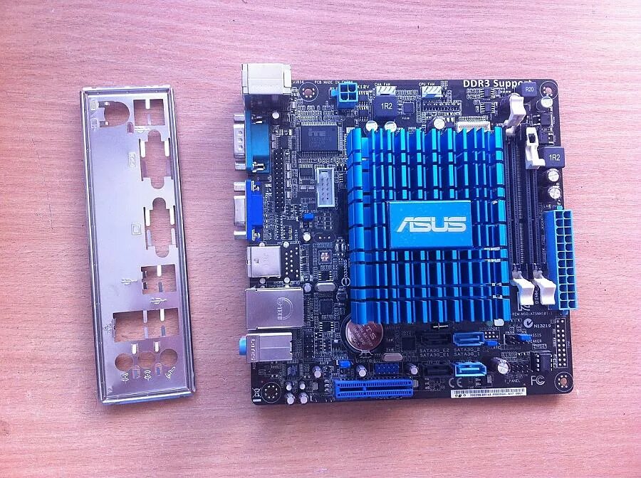 Atom d425. At4nm10t-i asus. asus mini-itx atom d425. asus at5nm10-1. atom d425 платы.