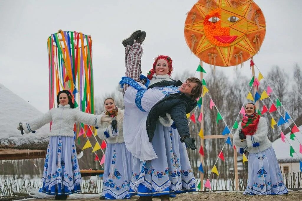 Этномир Масленица 2022. Чучело Масленицы в Этномире. Атрибуты Масленицы. Атрибуты народного праздника.