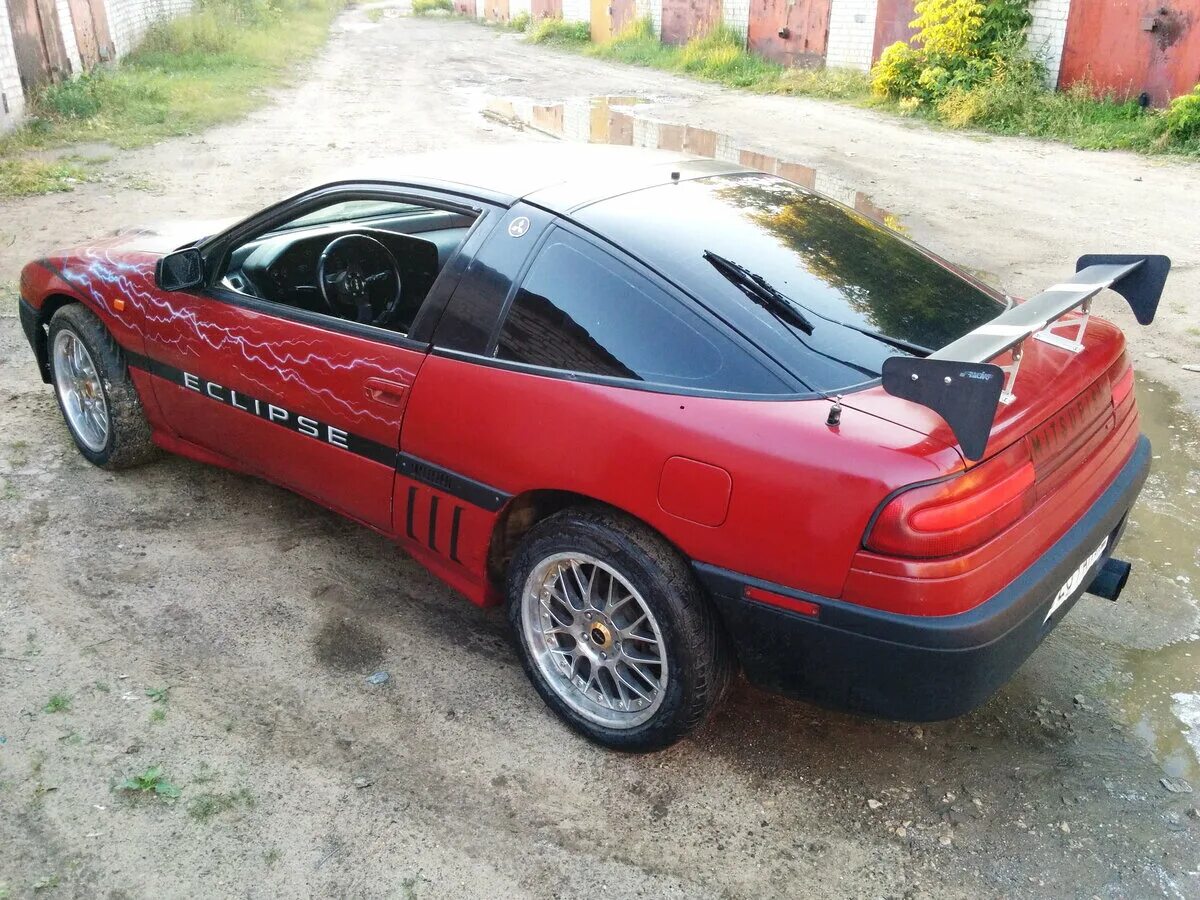 Мицубиси 1992. Mitsubishi Eclipse 1992. Mitsubishi Eclipse 1 1992. Mitsubishi Eclipse 2.0 МТ, 1992. Mitsubishi Эклипс 1992.