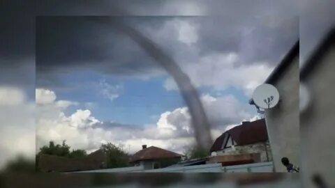 Видео смерча в нижнекамске