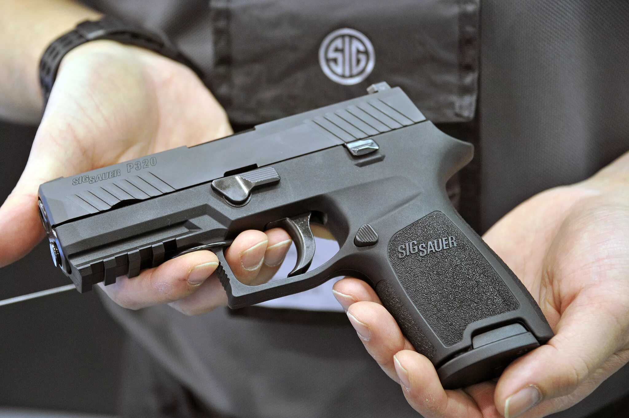 Травмат зауэр. Sig Sauer p320 4.5 мм.