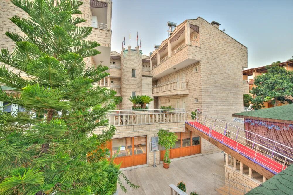 Havana 4 турция кемер. Havana 4 турция кемер. Havana кемер фото номера на троих. Турция кемер гавана отель. Havana kemer 4 турция.