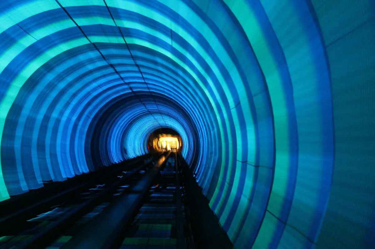 The Bund Sightseeing tunnel станция метро. Тоннель бунд, Шанхай, Китай. Экскурсионный туннель Шанхай. Станция Тоннельная метро.