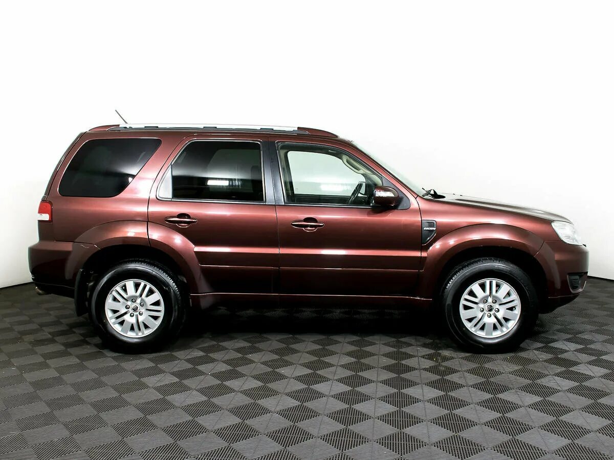 Купить форд эскейп в россии. Форд Эскейп 2008 красный. Ford Escape 1. Форд Эскейп 1 красный. Форд Эскейп 2001 рыжий.