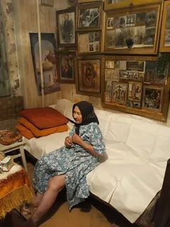 Бабушка живет в квартире