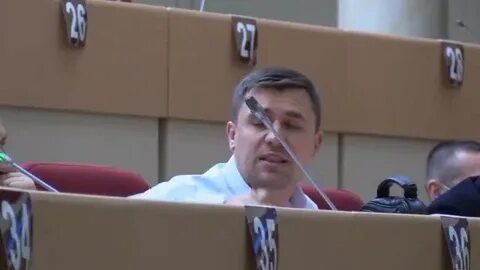 Скандал депутатов