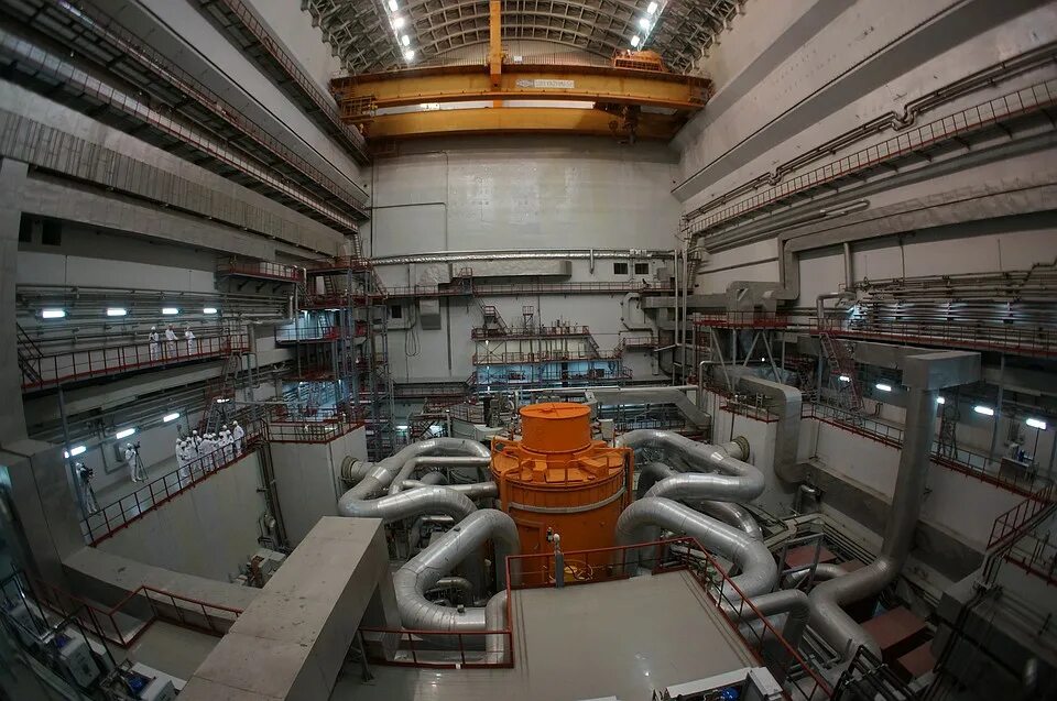 Реакторные установки аэс. Белоярская АЭС реактор БН-800. БН 800 реакторный зал. Реактор БН-1200м. Росатом БН-800.