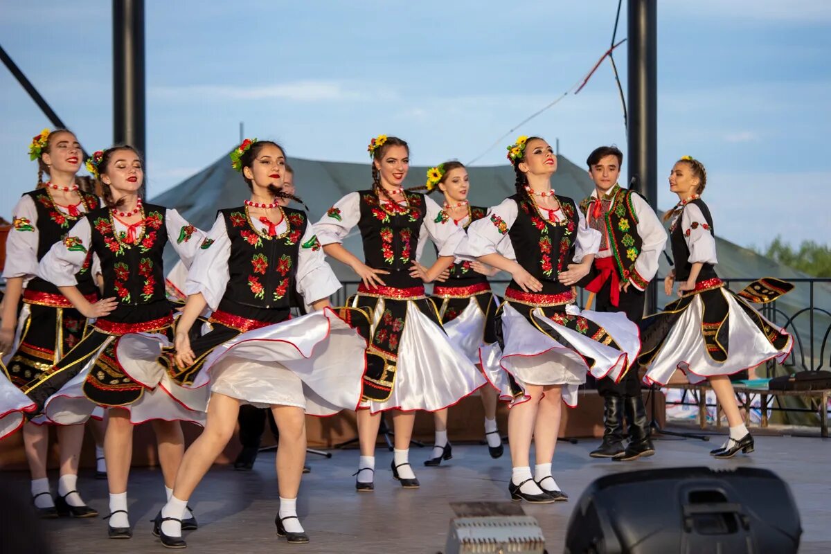 Государственный администрация бендеры. Успенская в приднестровье видео в бендерах. Тирасполь бендеры. Рнии бендеры. Бендерская трагедия 1992.