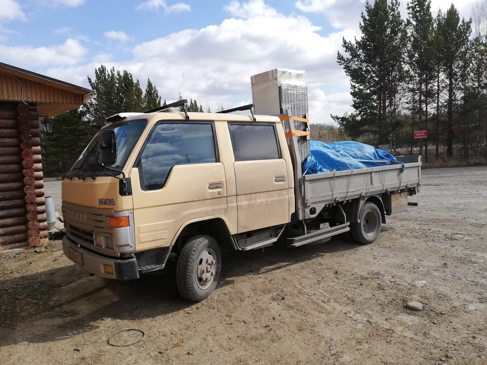 Дром тойота грузовик. Toyota Dyna 4wd. Тойота Дюна 1989 двухкабинник. Тойота Дюна самосвал 3т 4вд. Toyota Dyna 4wd Camper.