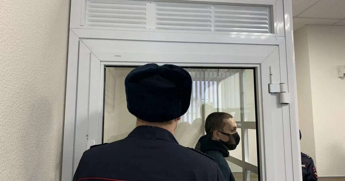 По дому хозяина суди. Ограбление сауны. По дому хозяина суди. По дому хозяина суди. Задержанные за решеткой.