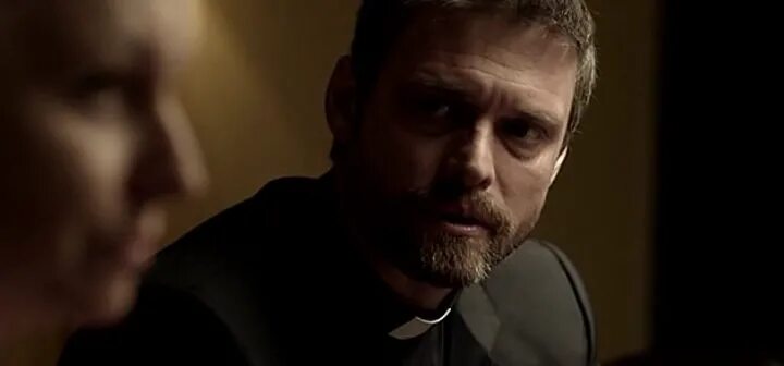 Марк хэрмон кадры из фильмов. Одержимость 2010. Одержимость фильм 2010. Одержимость эммы. Марк хэрмон роли.