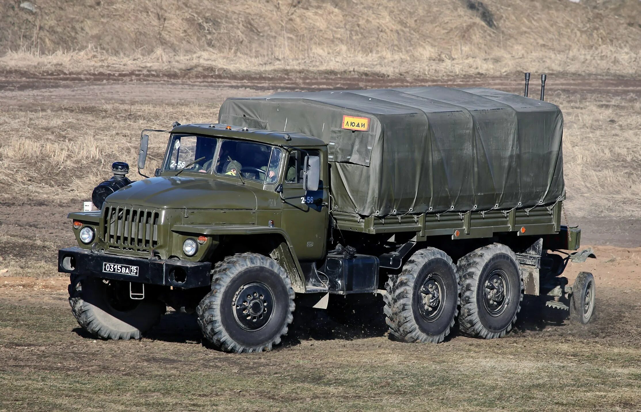 Автомобили военного назначения. Урал 4320. Автомобиль Урал Урал 4320. Урал 4320 армейский. Военный тягач Урал 4320.