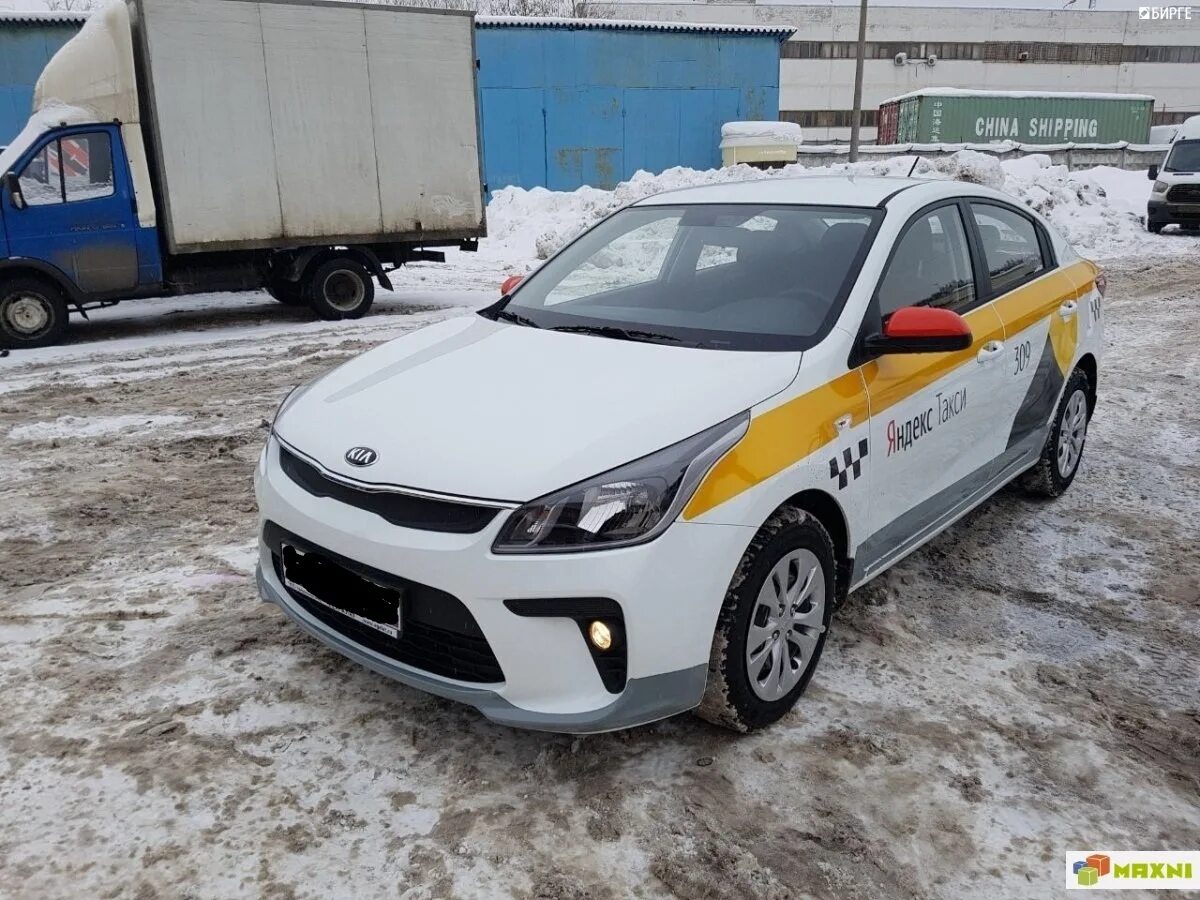 Белое такси. Кобралово такси авито. Такси новосибирск 204-04-05. Машина под такси новосибирск. Авто под такси новосибирск.