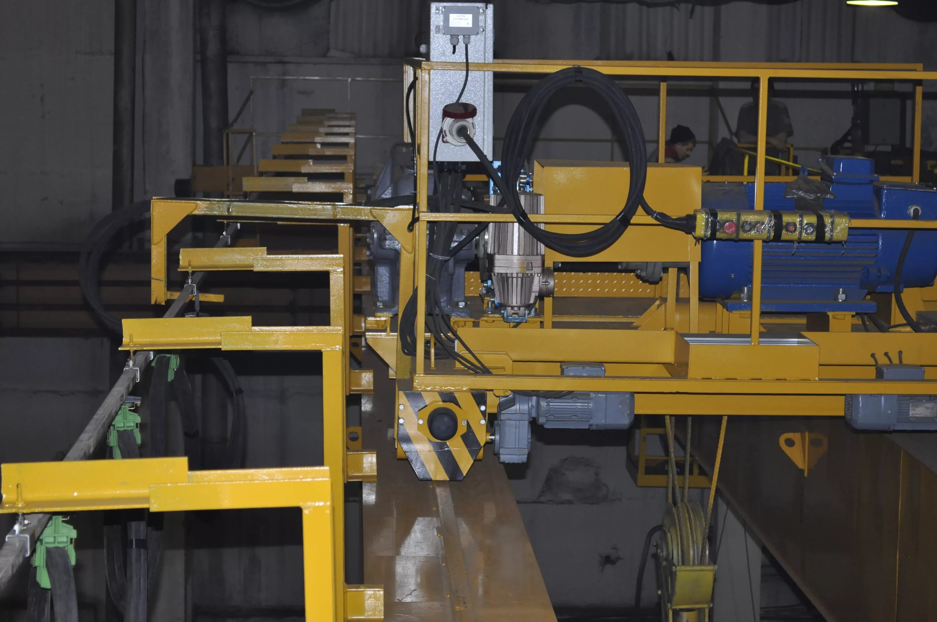 двигатели мостовых кранов