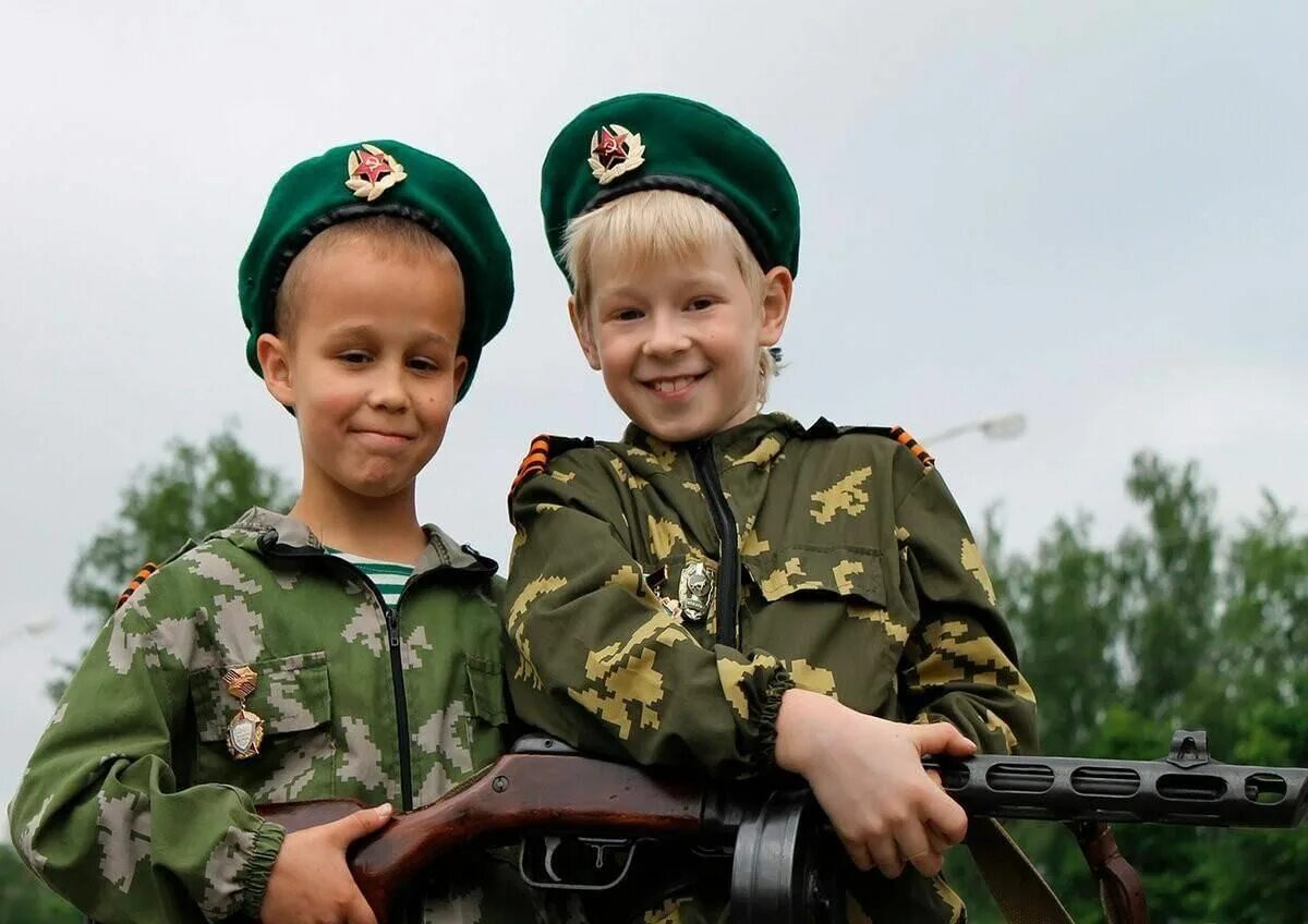 Защитники отечества родного